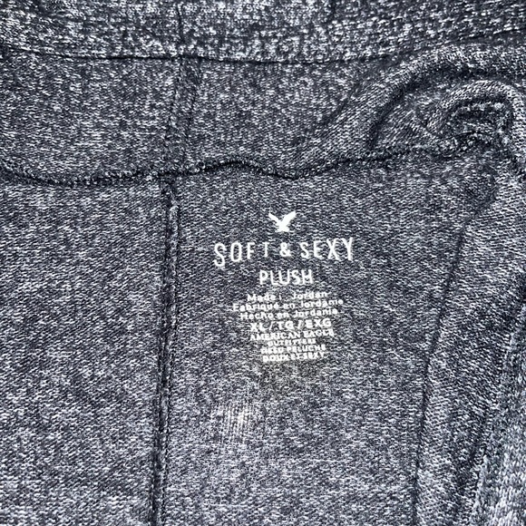 Cardigan - Picture 2 of 3